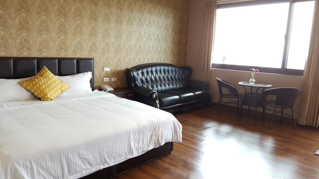 Chi House Hotel Miaoli Eksteriør billede